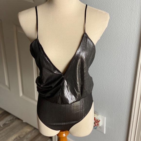 Zara Deep V Bodysuit - Picture 3 of 5